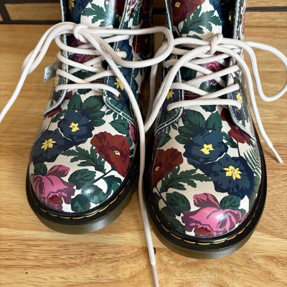 Dr. Martens Floral Combat Boots Size‎ 7 - Picture 4 of 9